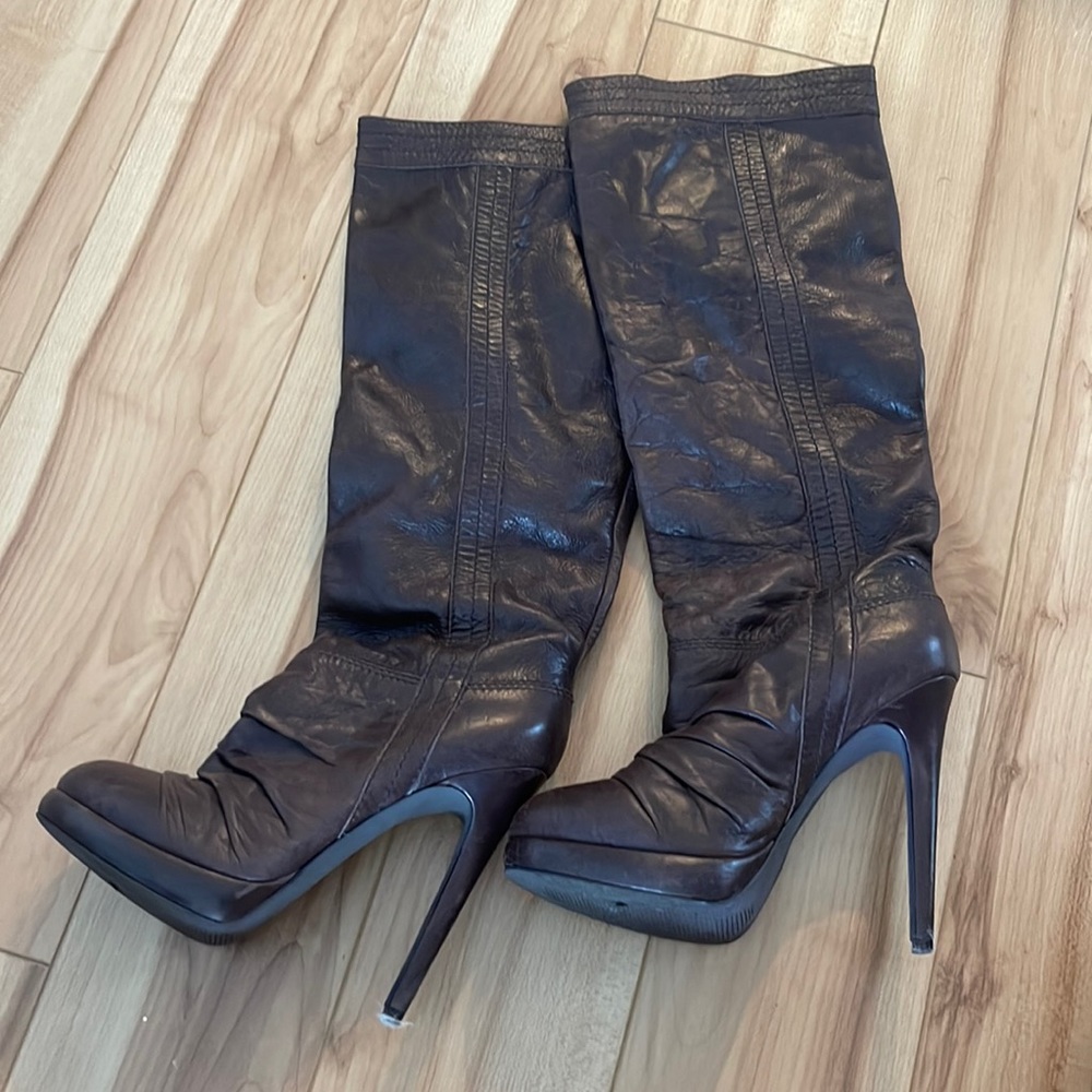 Long Brown under the knee length boot - jessica simpson - sz 6.5